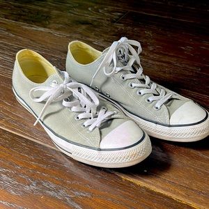 Converse All Stars size 10.5 men’s